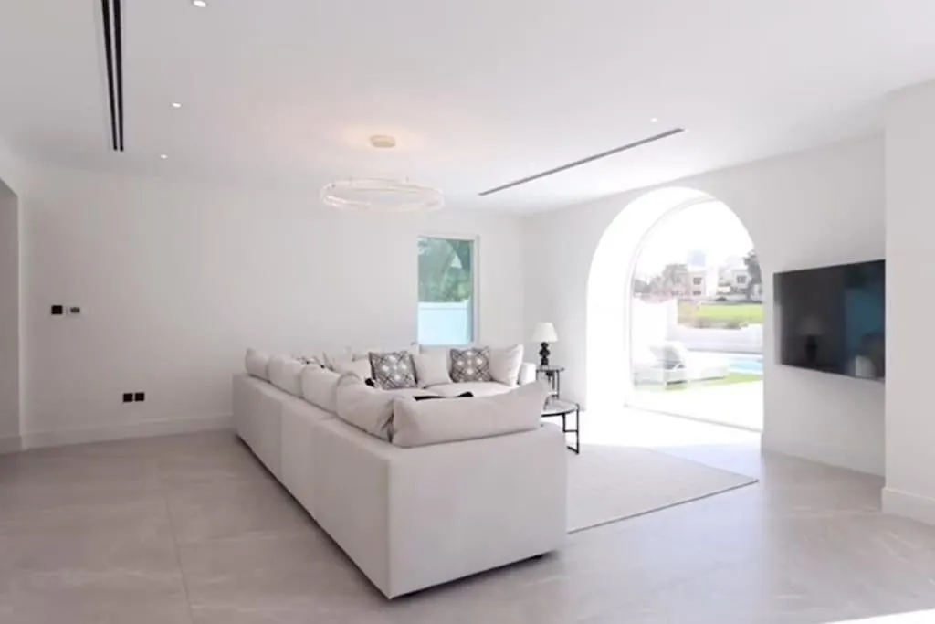 5 Bedroom 5 Star Golf Course Villa Dubai Holiday home
