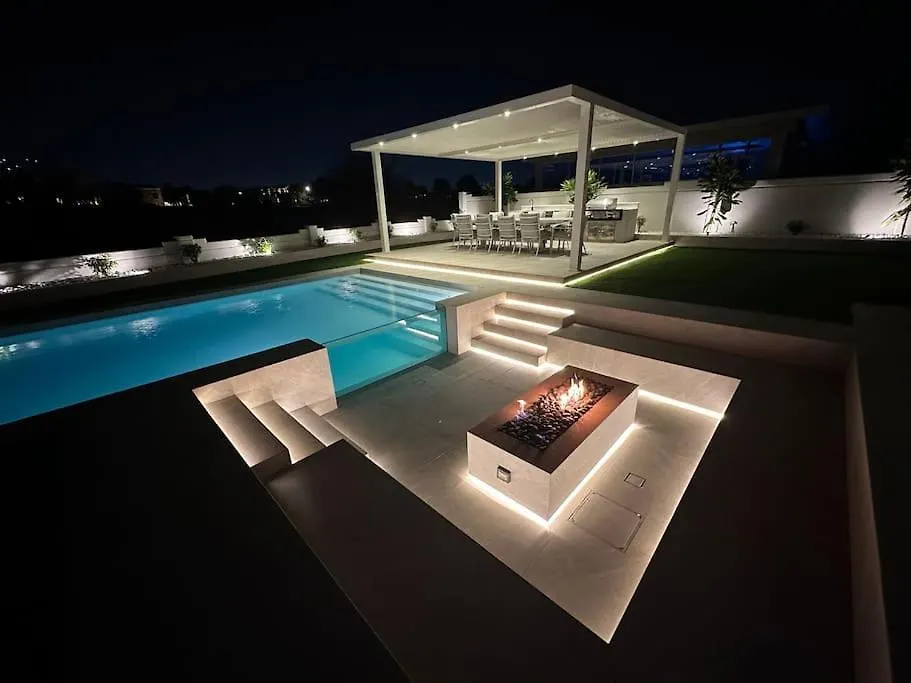 5 Bedroom 5 Star Golf Course Villa Dubai 0*,