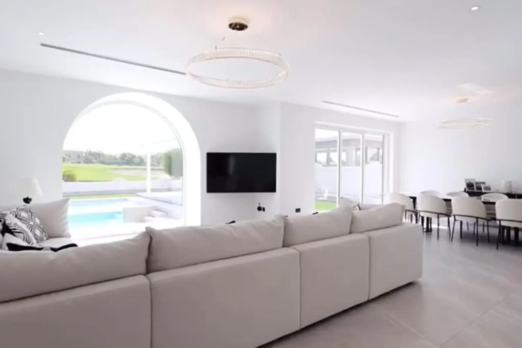 5 Bedroom 5 Star Golf Course Villa Dubai United Arab Emirates