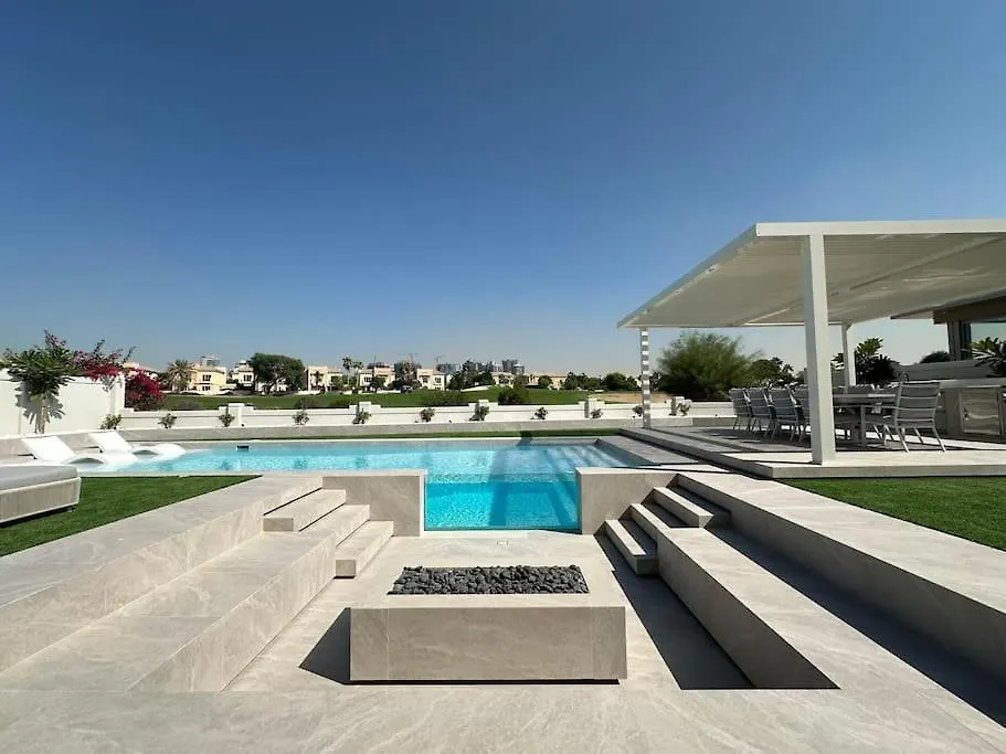 5 Bedroom 5 Star Golf Course Villa Dubai
