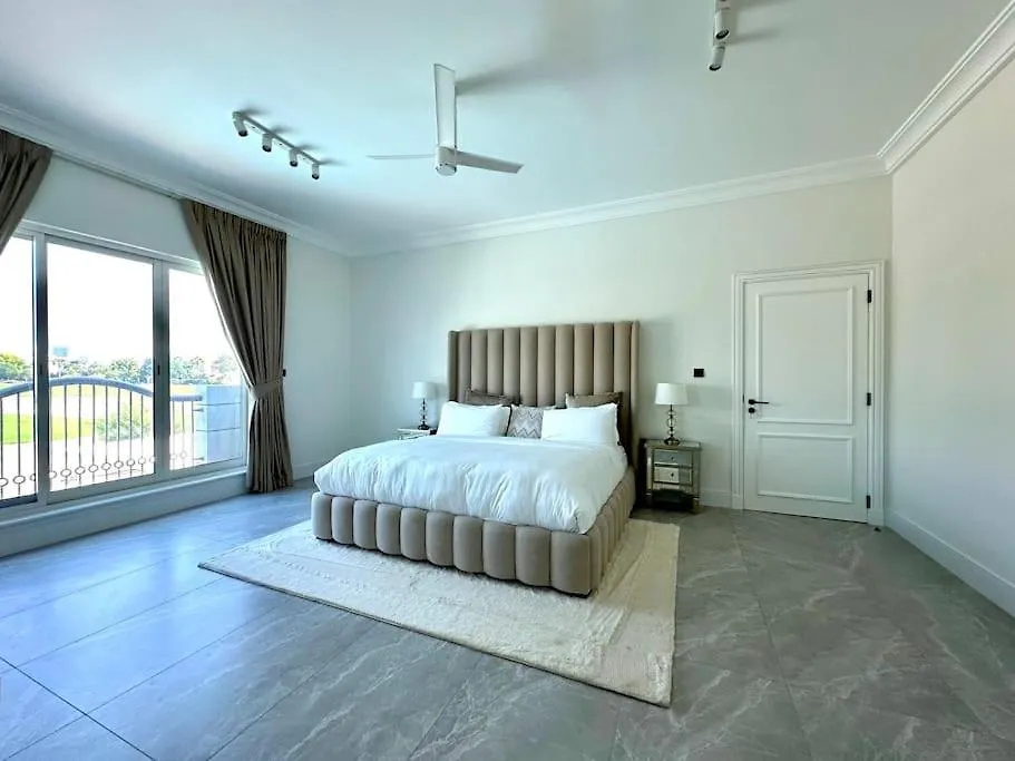 5 Bedroom 5 Star Golf Course Villa Dubai